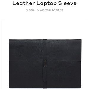 Cuyana pebbled leather laptop sleeve 15.5 x 10.5